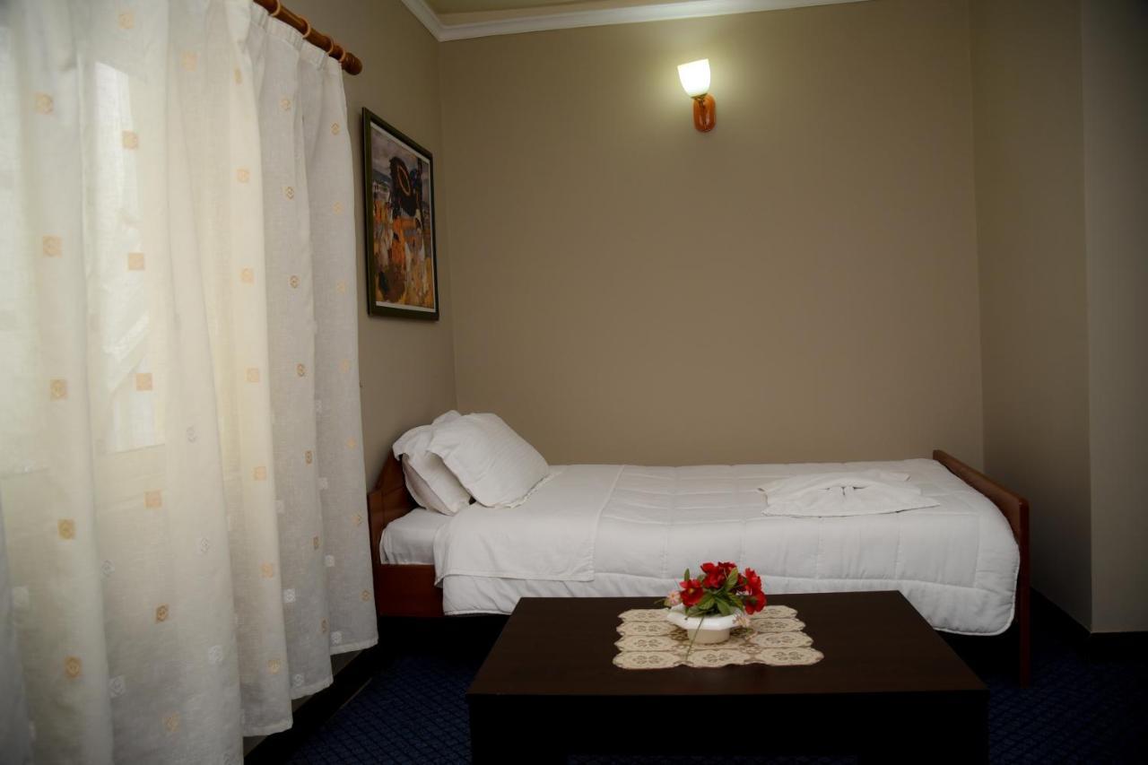 Imperial Hotel Ih Elbasan Exterior foto